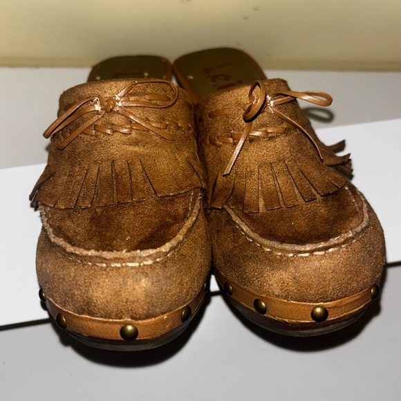 LEI Vintage Brown Suede Platform Clogs Mules Size 9 Boho Fringe Studded Y2K - Picture 6 of 11